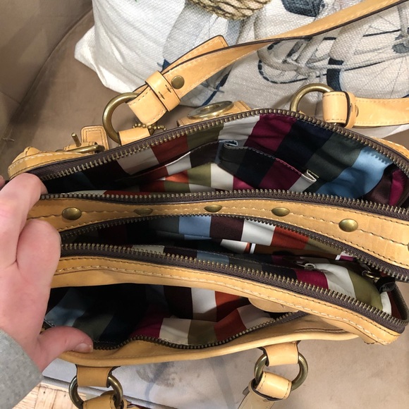 Coach Satchel - Picture 3 of 4